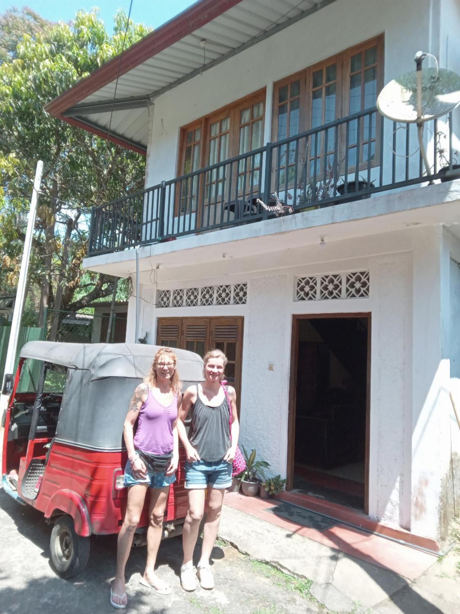 Trinish Homestay 하톤 외부 사진