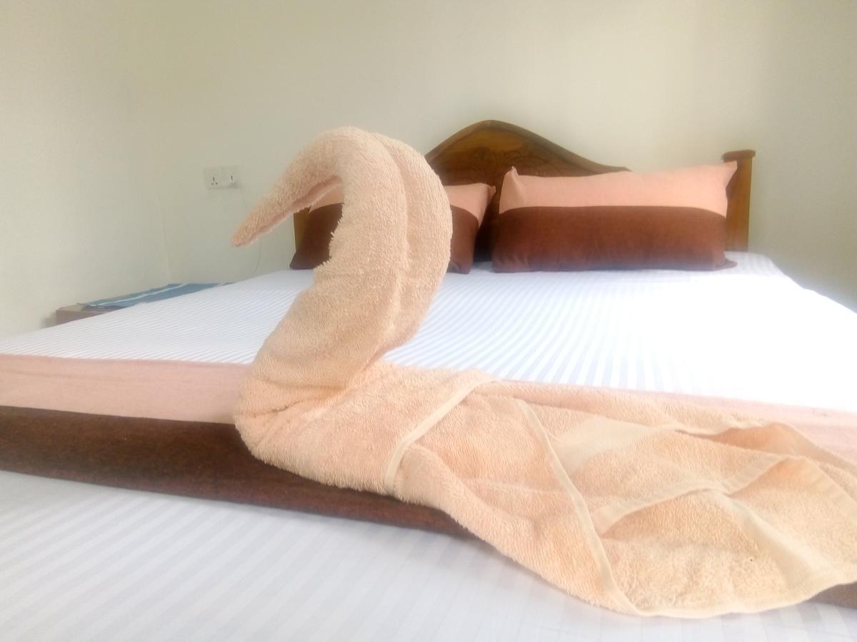 Trinish Homestay 하톤 외부 사진